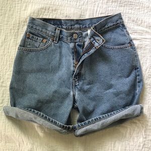 Levi’s Classic Vintage High-waist Jean Denim Short